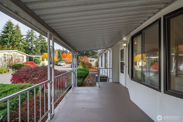 view of patio / terrace with covered porch