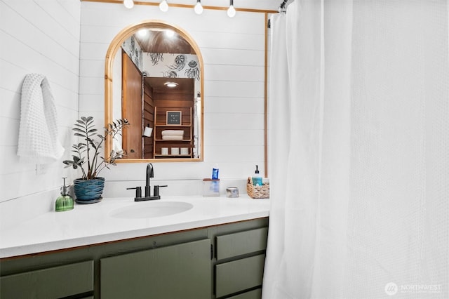 5752 Ronnie Hill Ln, Ferndale, WA 98248 - bathroom featuring vanity