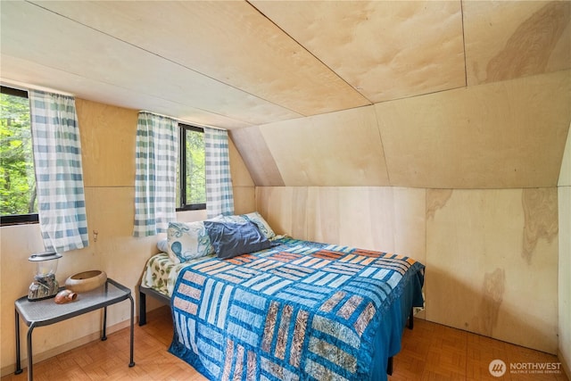 89 Eliza Is, Bellingham, WA 98226 - bedroom with vaulted ceiling