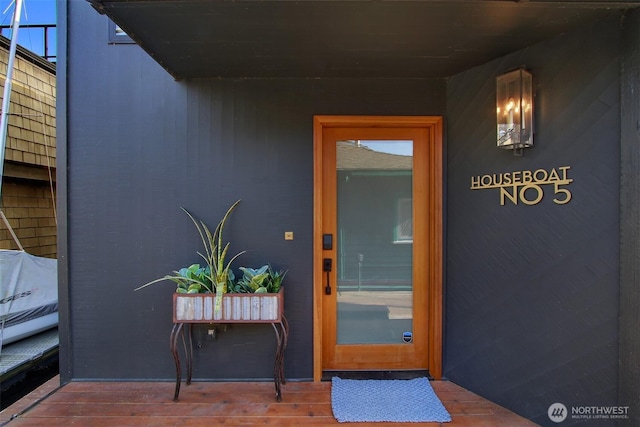 view of exterior entry