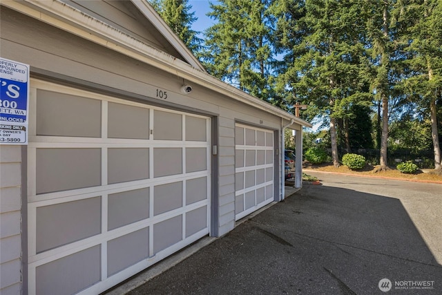 215 100th St SW Unit B307, Everett, WA 98204 - view of garage