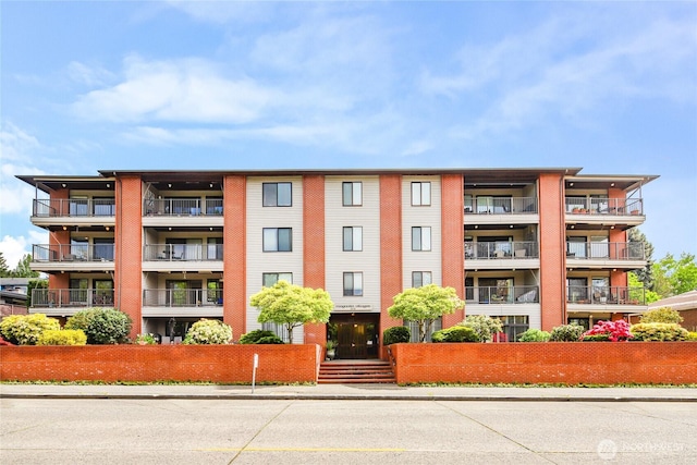 2858 32nd Ave W Unit 102, Seattle, WA 98199 - view of property