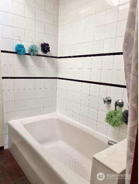 view of full bathroom
