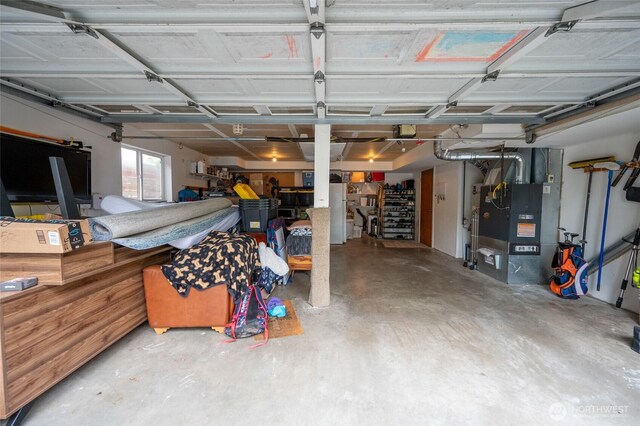 10839 35th Ave SW, Seattle, WA 98146 - garage featuring heating unit