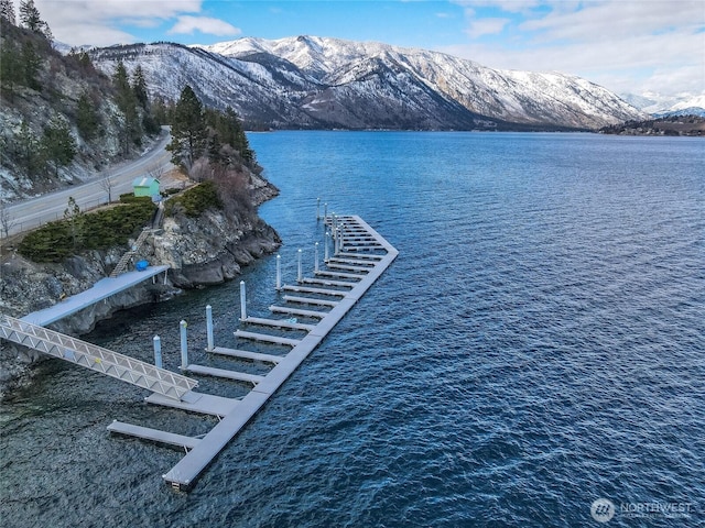 7379 Ridgeview Dr, Chelan, WA 98816 - view of water feature featuring a mountain view