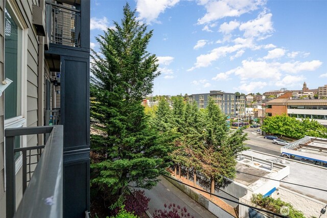 412 11th Ave Unit 309, Seattle, WA 98122 - balcony with a view of city
