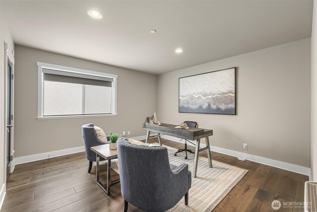 4888 194th Ave SE, Issaquah, WA 98027 - office area featuring dark wood-type flooring, baseboards, and recessed lighting