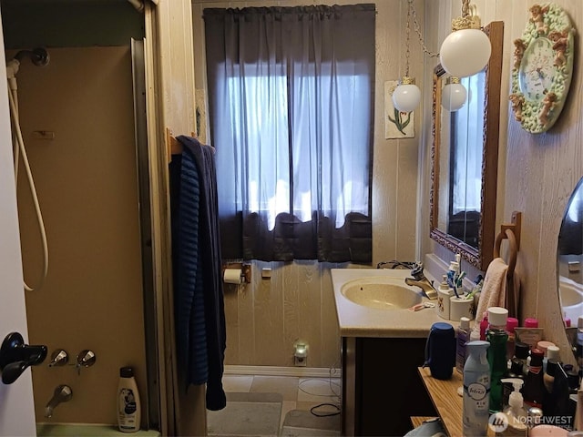 full bath with vanity