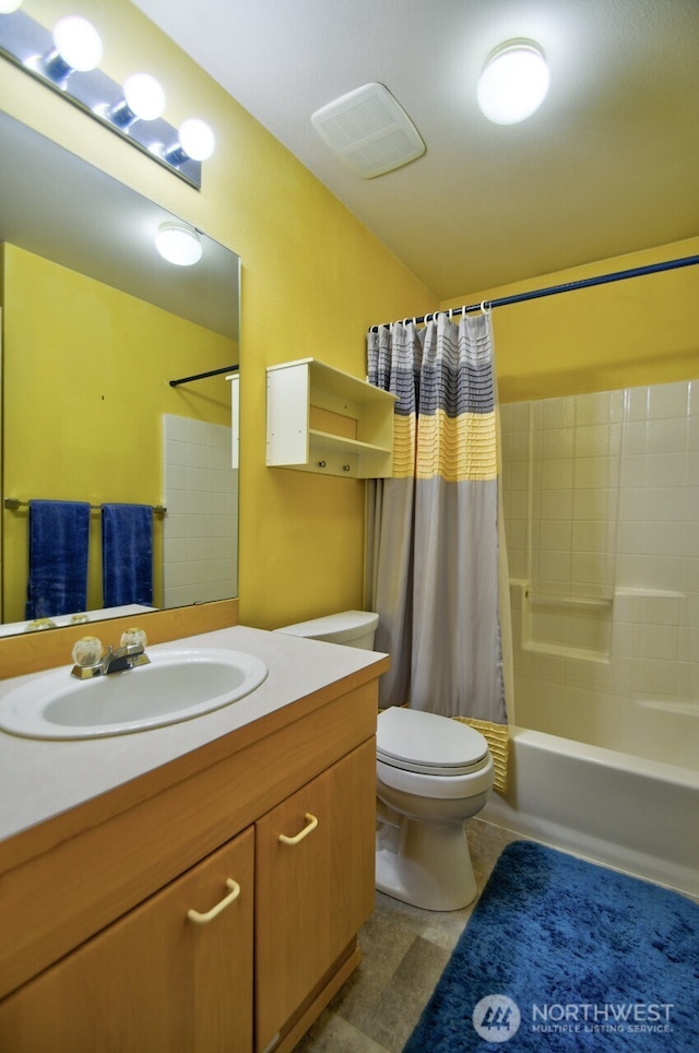 bathroom with shower / tub combo with curtain, visible vents, toilet, and vanity