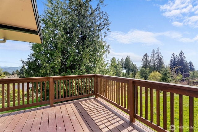 3837 Columbia Heights Rd, Longview, WA 98632 - view of wooden terrace