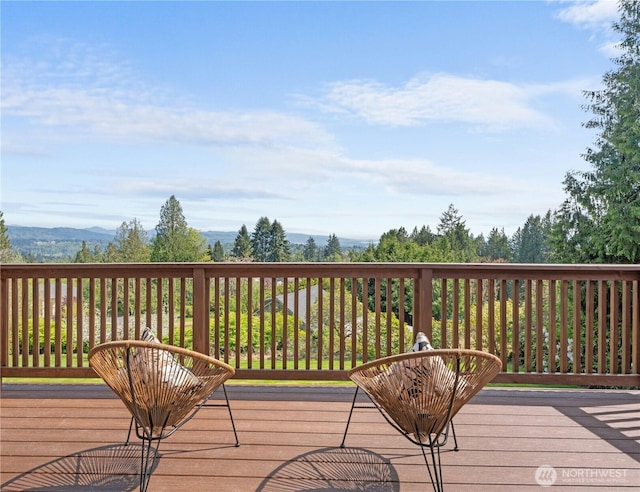 3837 Columbia Heights Rd, Longview, WA 98632 - view of deck