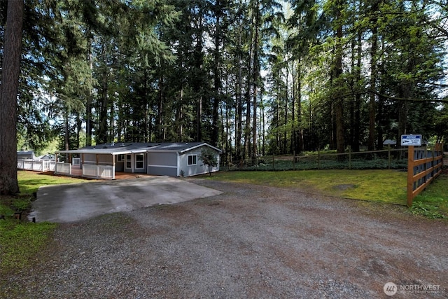 35622 4th Ave SW, Federal Way, WA 98023 - exterior space with fence, gravel driveway, and a front lawn