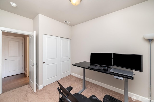 24524 96th Ave S, Kent, WA 98030 - carpeted office with baseboards