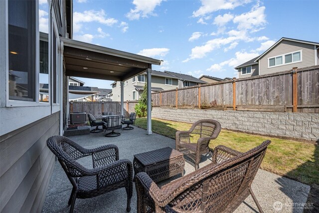 24524 96th Ave S, Kent, WA 98030 - view of patio featuring a residential view and outdoor lounge area