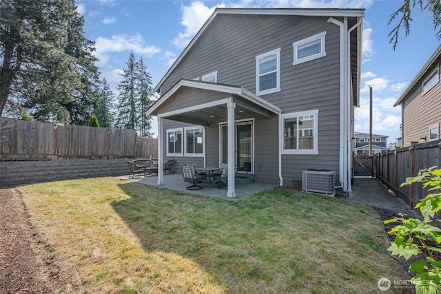 24524 96th Ave S, Kent, WA 98030 - rear view of property featuring central air condition unit and a patio area