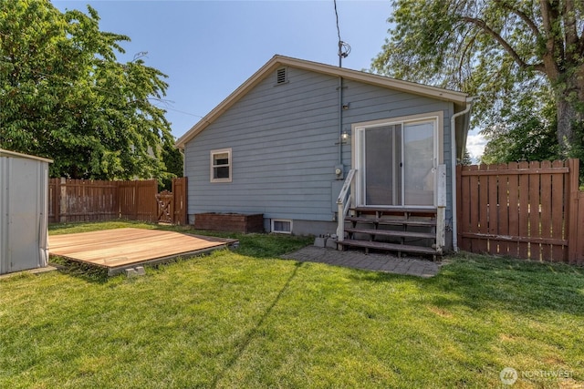 122 W Dayton Ave, Dayton, WA 99328 - back of property featuring entry steps and a deck