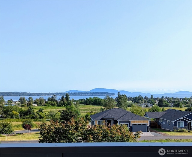 5423 Lonicera Dr, Blaine, WA 98230 - view of mountain backdrop