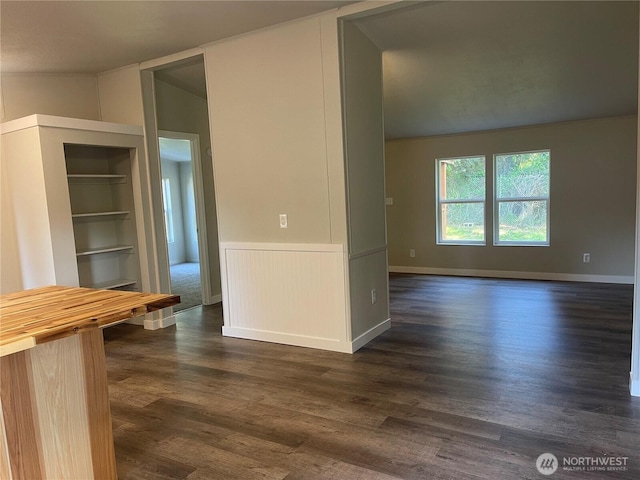 611 Cedar Ave Unit 33, Port Hadlock, WA 98339 - interior space featuring dark wood-style flooring and lofted ceiling