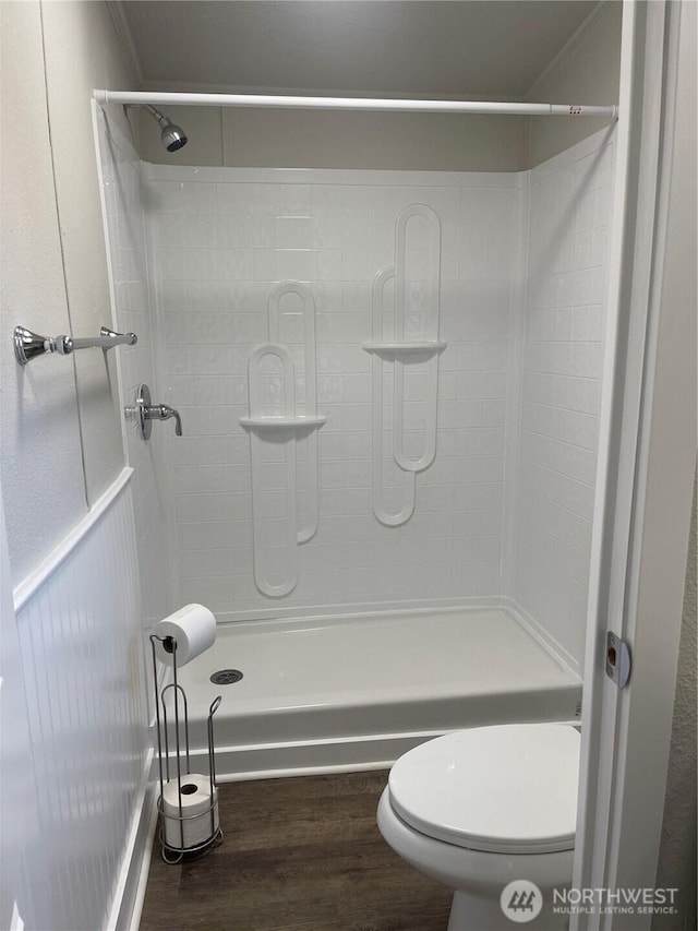 611 Cedar Ave Unit 33, Port Hadlock, WA 98339 - bathroom with walk in shower, toilet, ornamental molding, and wood finished floors