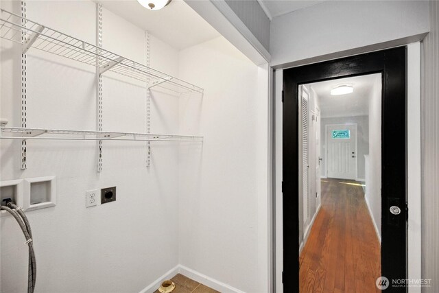 240 Willow St, Bremerton, WA 98310 - clothes washing area featuring baseboards, washer hookup, hookup for an electric dryer, and laundry area