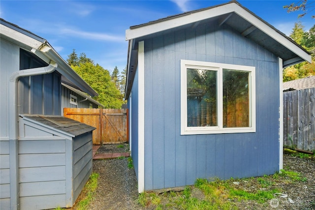 240 Willow St, Bremerton, WA 98310 - view of outdoor structure with fence and an outdoor structure