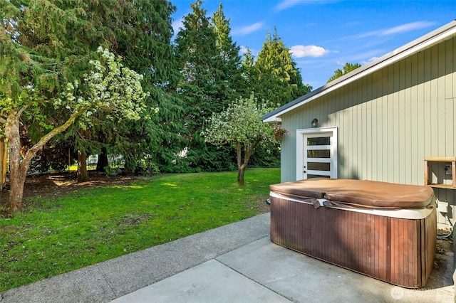 1812 N Pearl St, Centralia, WA 98531 - view of yard featuring a hot tub and a patio area