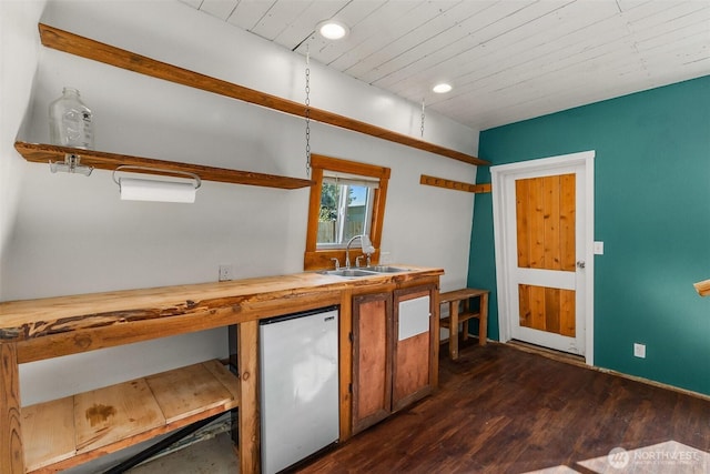 1812 N Pearl St, Centralia, WA 98531 - interior space with dark wood-style floors, a sink, wood counters, open shelves, and freestanding refrigerator