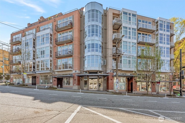 303 E Pike St Unit 402, Seattle, WA 98122 - view of building exterior