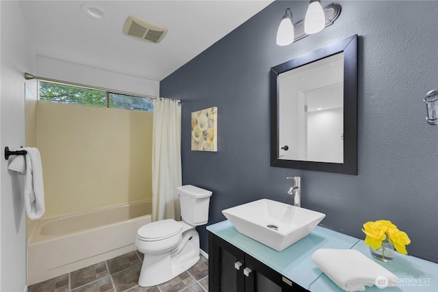 21827 4th Ave SE, Bothell, WA 98021 - full bath featuring stone finish flooring, toilet, lofted ceiling, shower / bath combo with shower curtain, and vanity