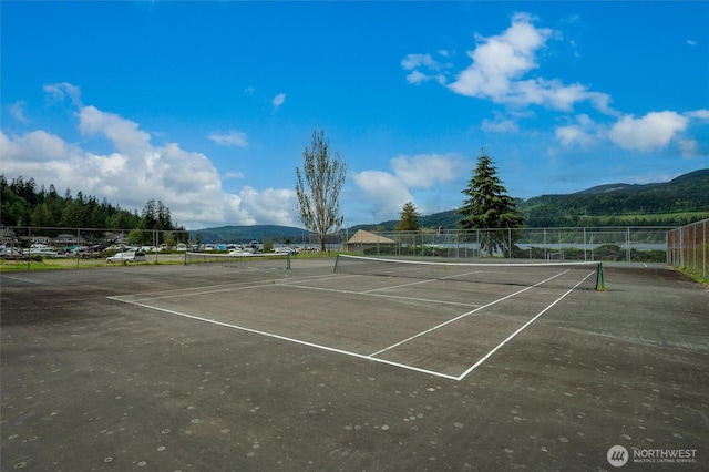 1 Morning Beach Dr Unit 26, Bellingham, WA 98229 - view of sport court featuring a mountain view and fence