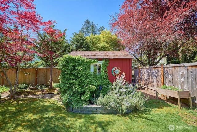 972 16th Ct, Mukilteo, WA 98275 - view of shed with a fenced backyard