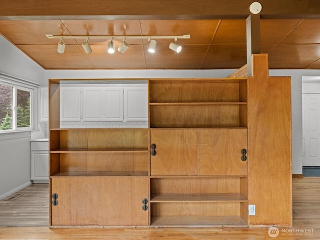2909 SW 116th St, Burien, WA 98146 - view of closet