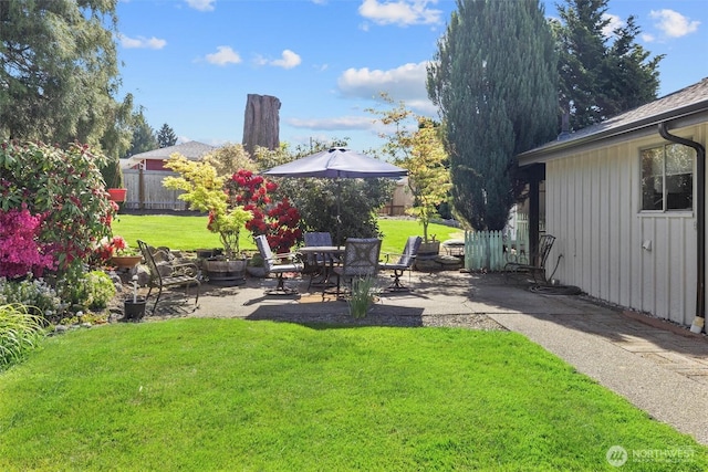 330 15th St, Snohomish, WA 98290 - view of yard featuring a patio