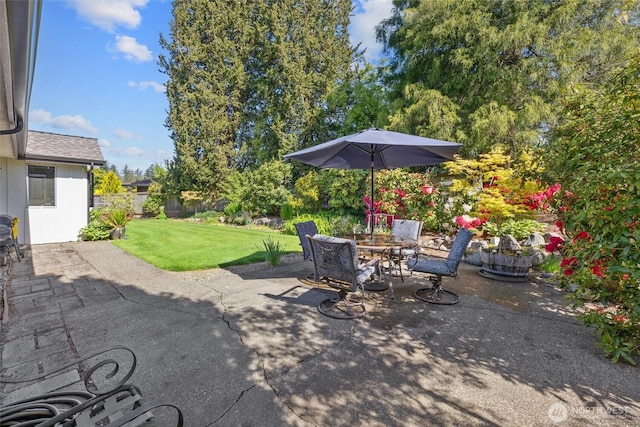 330 15th St, Snohomish, WA 98290 - view of patio / terrace with outdoor dining space