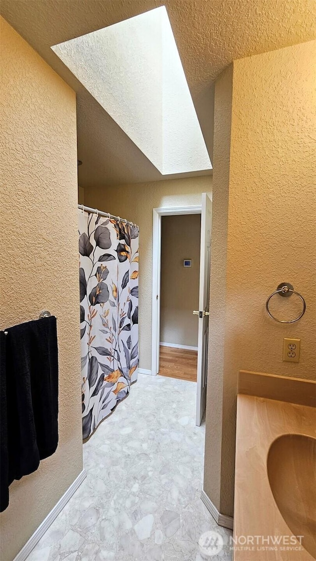 3840 Cortez Loop SW, Tumwater, WA 98512 - hall with a textured wall