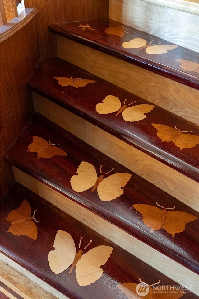 4385 Wildwood Ln, Anacortes, WA 98221 - stairway with wood walls
