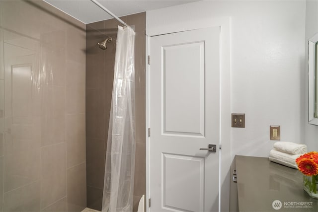 8305 NW Fruit Valley Rd, Vancouver, WA 98665 - bathroom with a tile shower