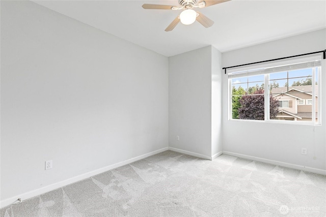 4000 Cameron Dr NE, Lacey, WA 98516 - unfurnished room with light colored carpet and a ceiling fan