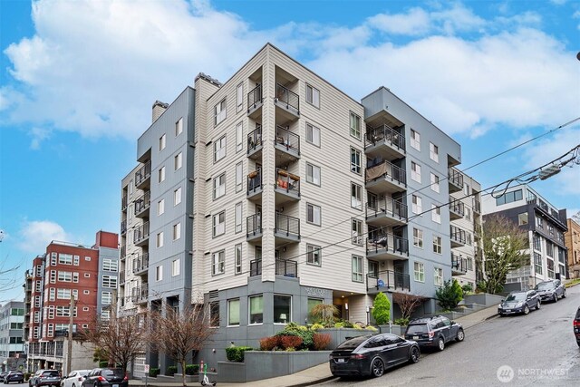 769 Hayes St Unit 405, Seattle, WA 98109 - view of apartment building / complex