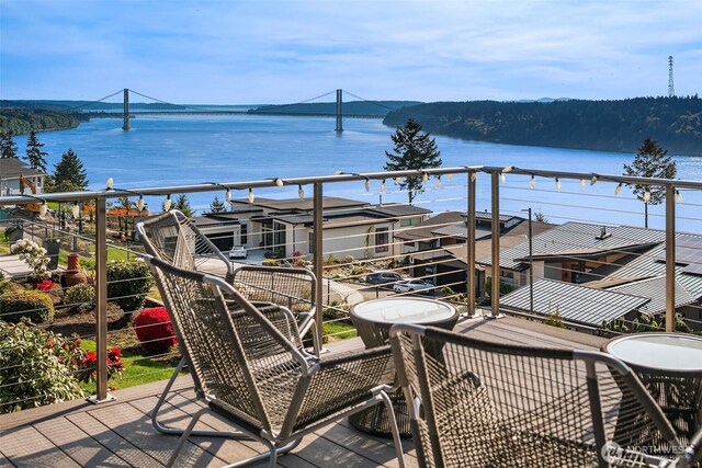 6614 N 49th St, Tacoma, WA 98407 - exterior space featuring a water view