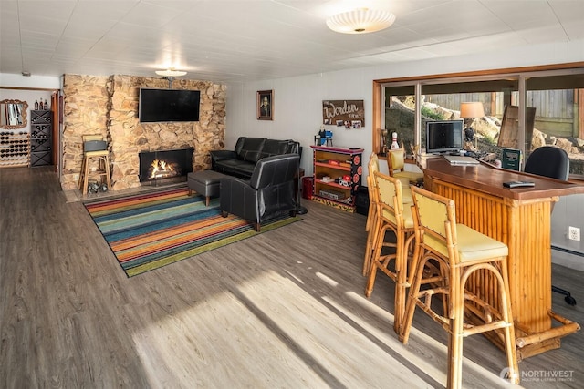 6614 N 49th St, Tacoma, WA 98407 - interior space featuring a dry bar, wood finished floors, and a fireplace