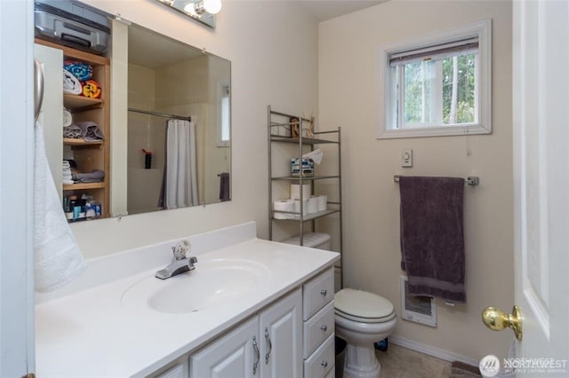 4375 Erin St, Port Townsend, WA 98368 - bathroom with toilet, vanity, and a shower with shower curtain