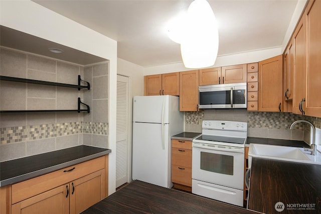 14018 Greenwood Ave N, Seattle, WA 98133 - photo 9