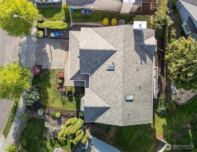 aerial view of property and surrounding area