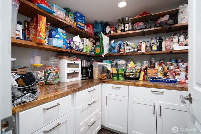 1705 36th St, Anacortes, WA 98221 - view of pantry
