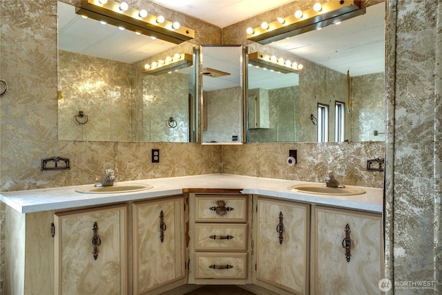 153 Biscuit Ridge Rd, Dixie, WA 99329 - full bathroom with double vanity