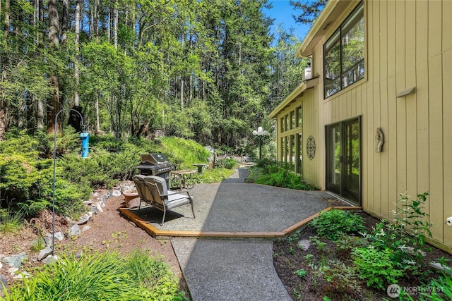 1614 Mckinnon Dr, Oak Harbor, WA 98277 - view of patio / terrace with grilling area