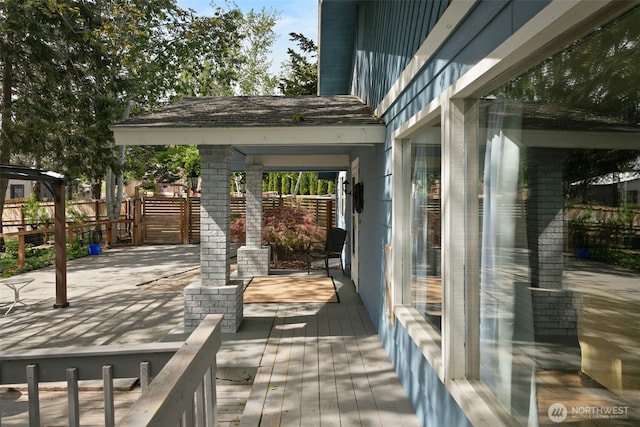 deck featuring fence