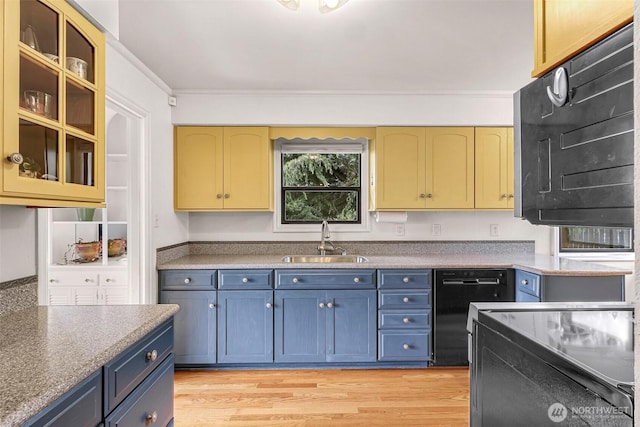 kitchen with ornamental molding, electric range, light wood-style floors, a sink, and dishwasher