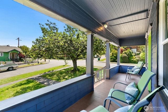 6357 37th Ave SW, Seattle, WA 98126 - view of covered porch